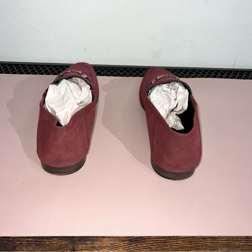 G by Guess this pair